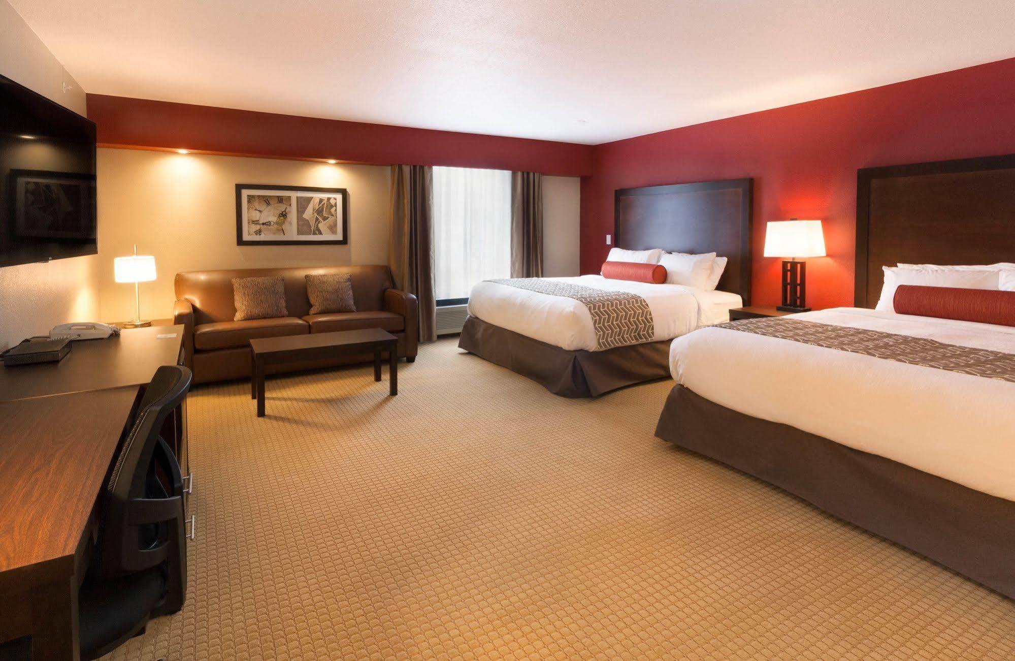 The Kanata Inns Invermere Εξωτερικό φωτογραφία