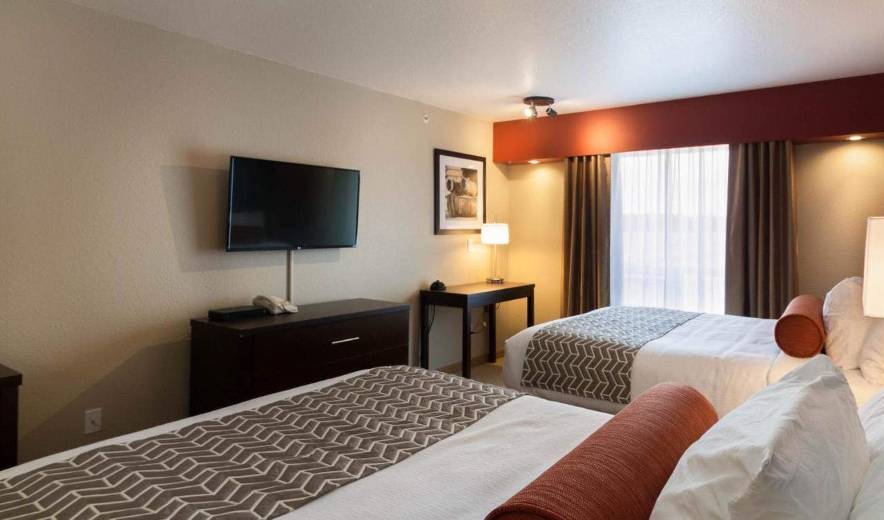 The Kanata Inns Invermere Εξωτερικό φωτογραφία