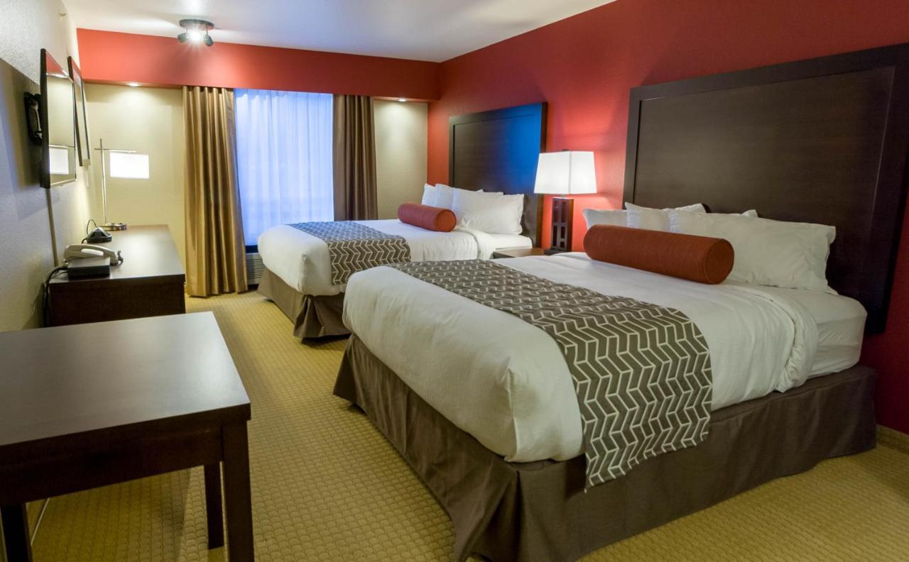 The Kanata Inns Invermere Εξωτερικό φωτογραφία