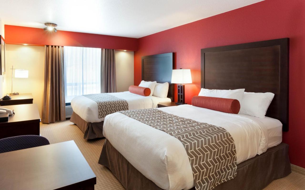 The Kanata Inns Invermere Εξωτερικό φωτογραφία