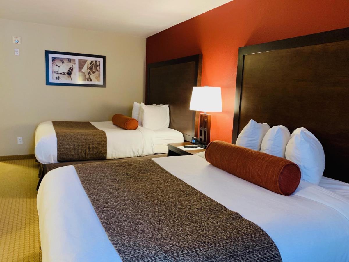 The Kanata Inns Invermere Εξωτερικό φωτογραφία